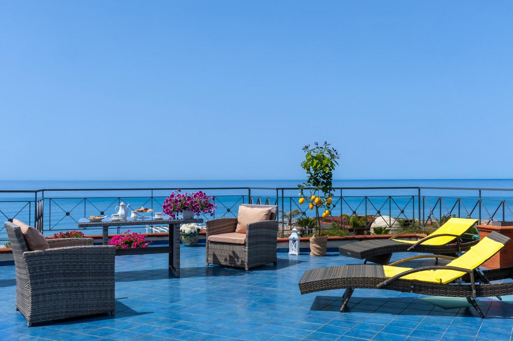 Casa Vacanza Alice & Mari Ascea Dış mekan fotoğraf