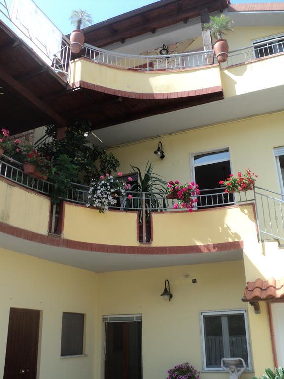 Casa Vacanza Alice & Mari Ascea Dış mekan fotoğraf
