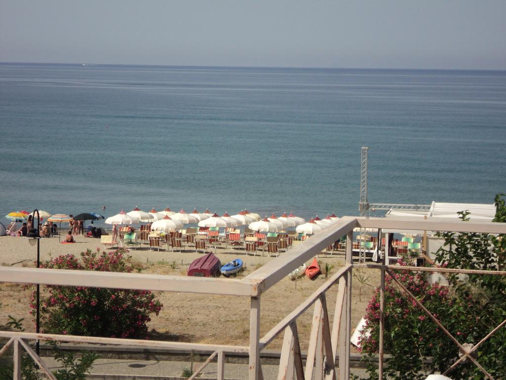 Casa Vacanza Alice & Mari Ascea Dış mekan fotoğraf
