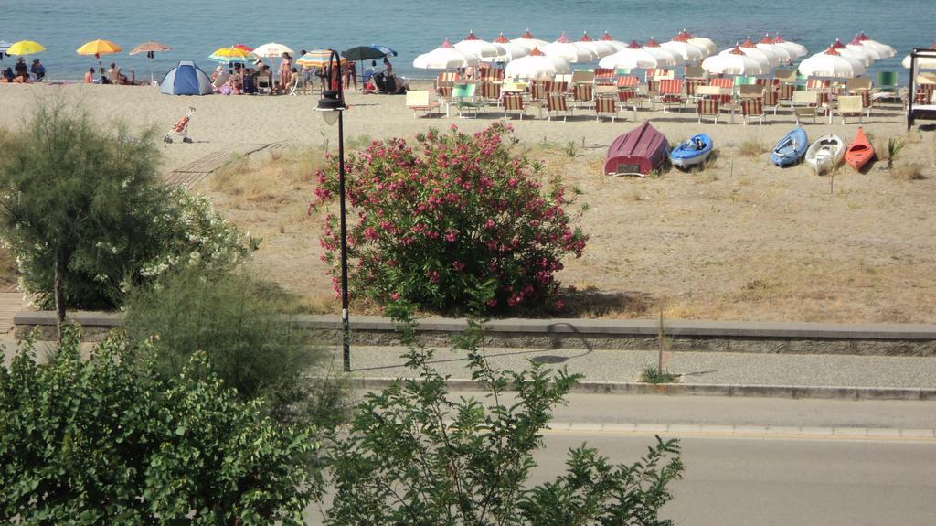 Casa Vacanza Alice & Mari Ascea Dış mekan fotoğraf